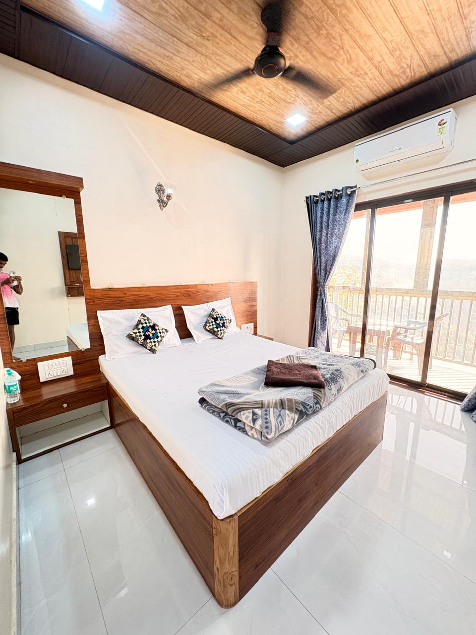 WhatsApp Image 2026-02-04 at 1.39.28 PM (2)